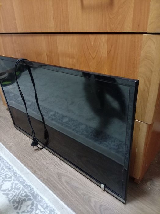 Продам Smart TV разбита матрица