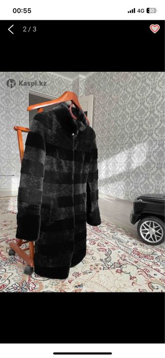 Мутоновая черная шуба