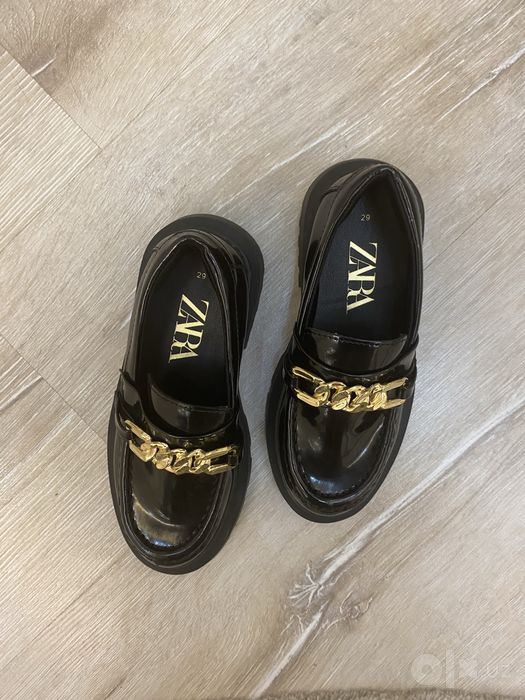 Продам туфельки новые зара