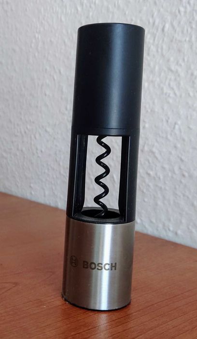 Сет Daewoo 3 машини и BOSCH IXO 6 в кутия+приставка тирбушон Bosch IXO