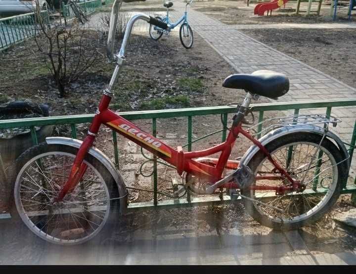Велосипед Десно красный