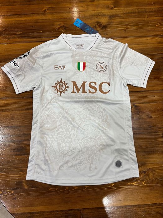 Футболни тениски 2025/26