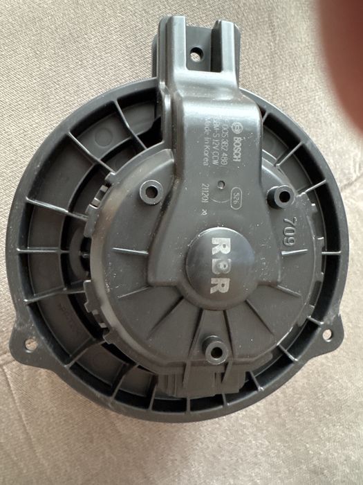 Продам электродвигатель вентилятора