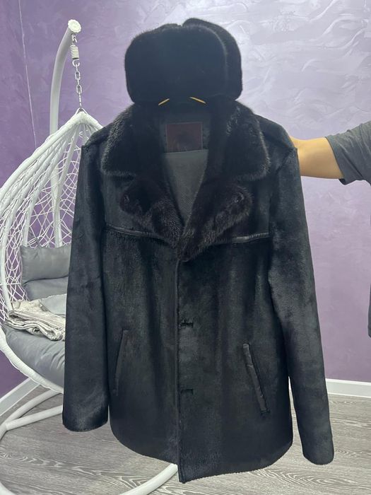 Продам шубу мужская новая.