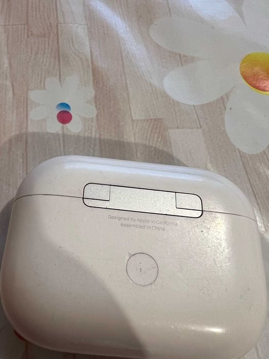 кейс и резервна слушалка (дясна) за airpods pro gen 2