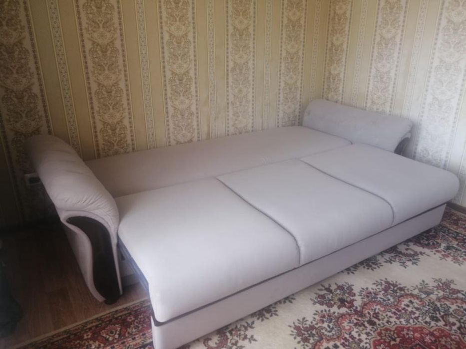 Продам диван фирмы Ariba