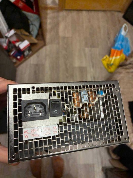 блок питания HuntKey APFC600 600 ватт