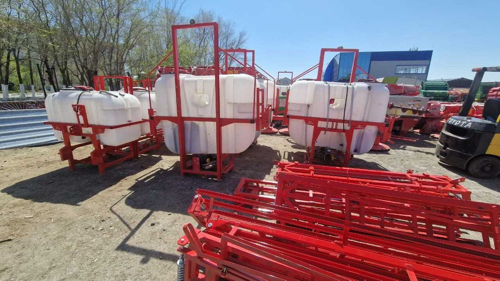 Опрыскиватель Лисицки Lisicki Польша 400, 600, 800, 1000, 1200л.