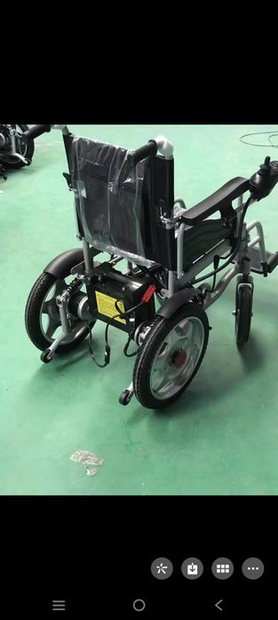 Электрическая инвалидная коляска