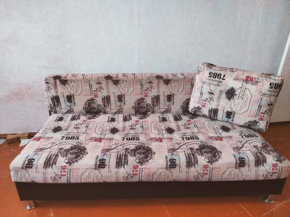 Продам тахту срочно 8000