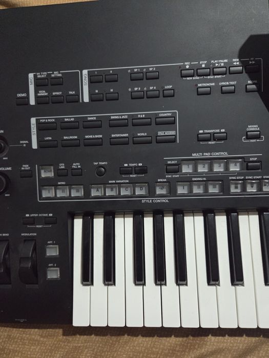 Yamaha Tyros 4 impecabil de vanzare
