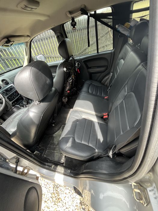 Jeep cherokee kj 2003 2.5 crd 4x4