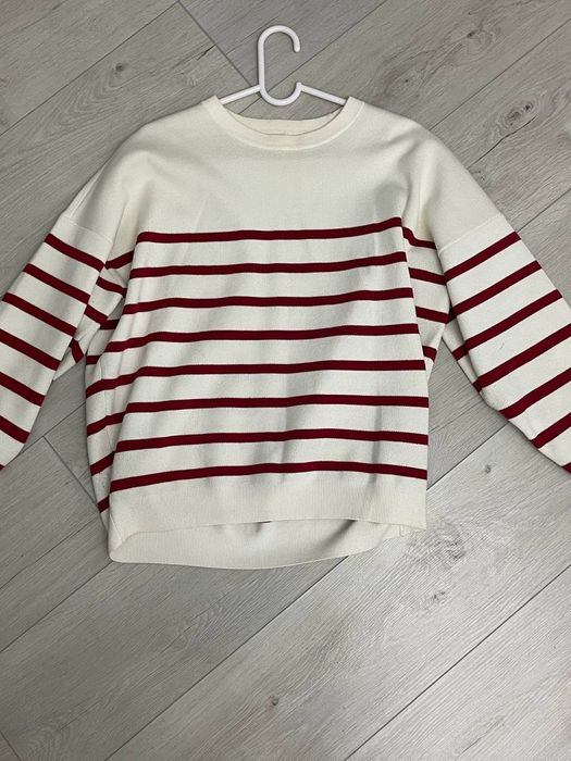 Кофта на замке продам