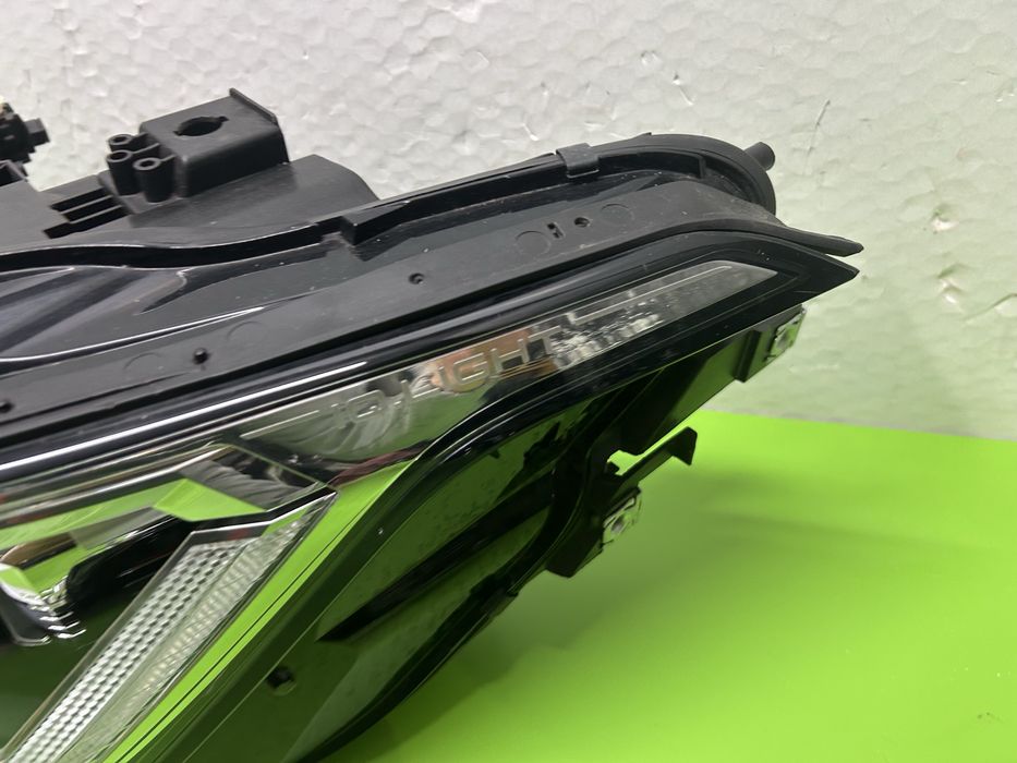 Far VW Tiguan 2 facelift iQ led adaptiv 5NB 2020-2023 stanga