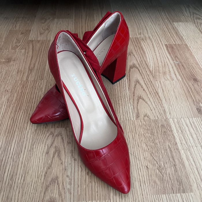 Туфли TUCINO красные