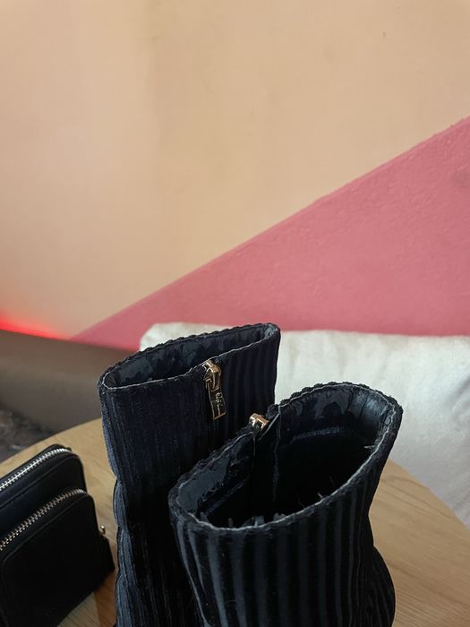 Botine cu toc elegante