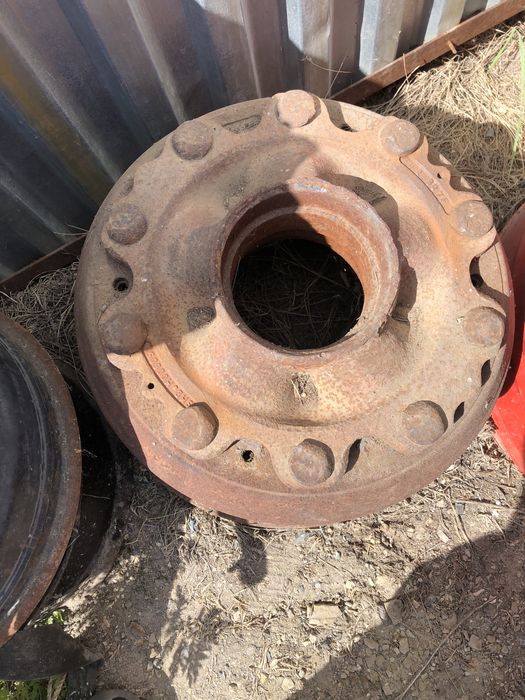 Ступица с тормозным барабаном