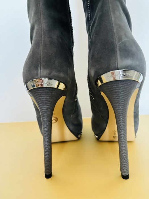 Vând cizme piele noi MICHAEL KORS 40