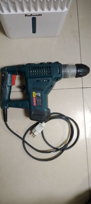 Продам перфоратор 1500в