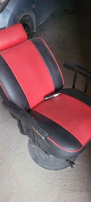 Sartaroshlik uchun kreslo hozirgi ladan ancha katta