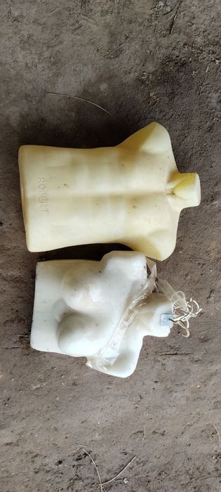 Manikenlar Ilgichlar sotiladi