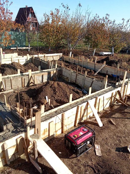 Executam constructii