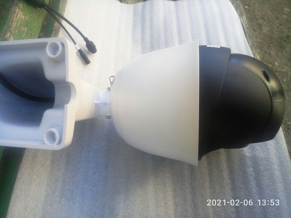 Продавам професионална 7 инчова PTZ IP p2p Onvif камера
