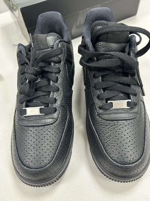 Продам кроссовки NIKE, новые