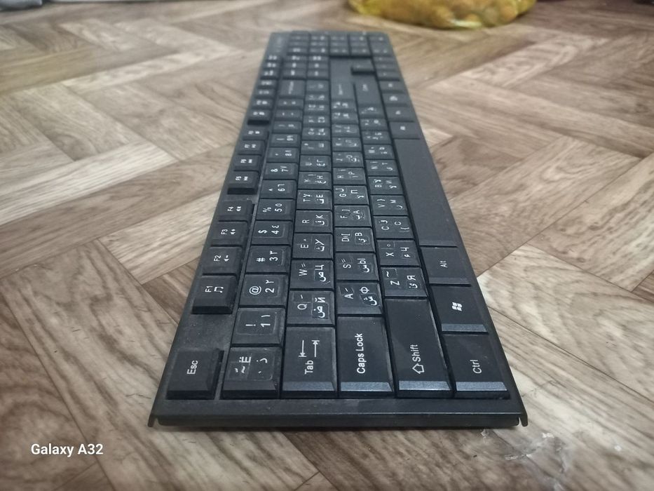 Клавиатура беспроводной для компьютера и ноутбука