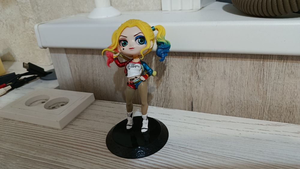 Продам игрушку фигурка