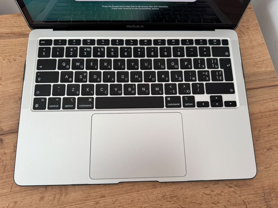 MacBook Air M1 8/512 / 91% bateriei (185 cicluri) / Stare Excelenta / Apple iPhone
