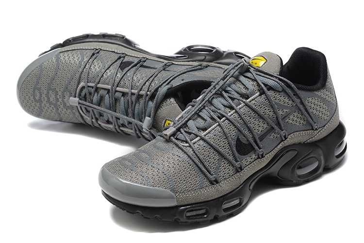 Продавам нови мъжки маратонки Nike Air Max Plus Utility 'Wolf Grey Black