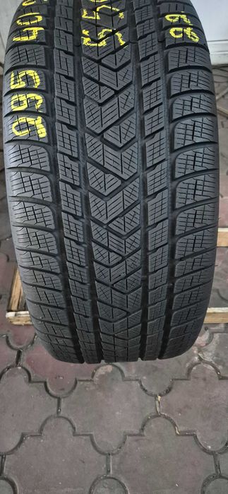 anvelope Pirelli 295/40/21 m&s iarna