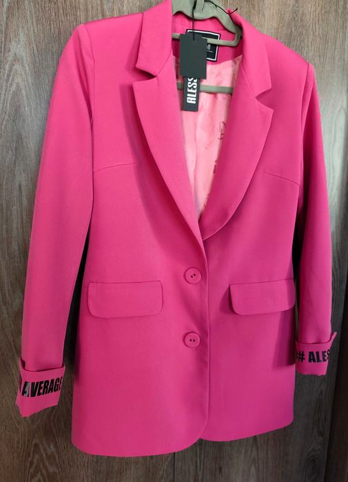 Alessa нов блейзър циклама