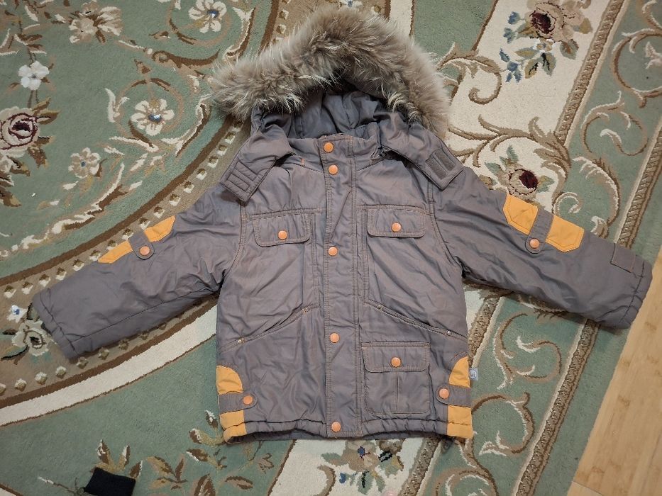 Куртка 6 - 7 лет