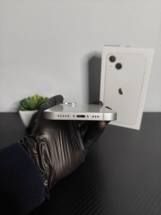 iPhone 13, 128GB Silver • Perfect Funcțional! • Condiție Foarte Bună