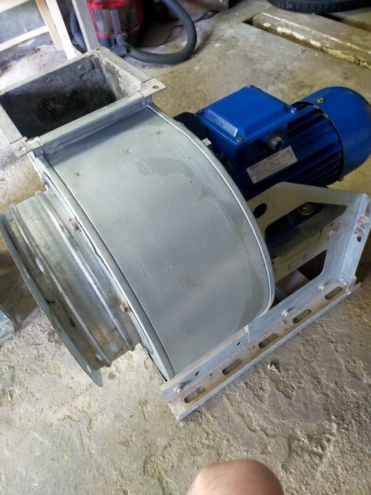 Вентилятор на вытяжку