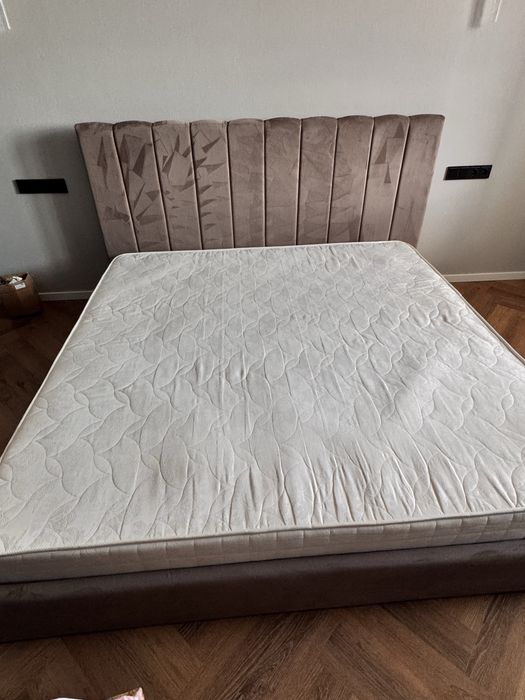 Кровать двухспальная 2х2