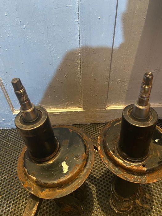 Стойки,амортизатор ваз