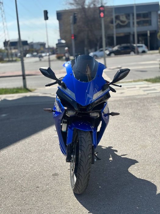 Срочно продается Yamaha R1 400сс