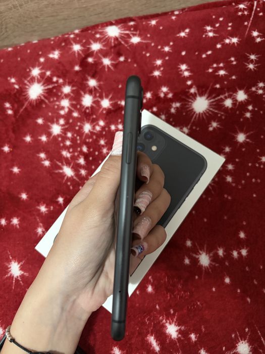 Vand iphone 11 stare perfecta
