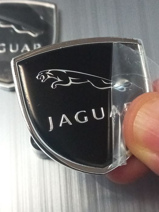 Jaguar- set 4 capace pentru jante aliaj
