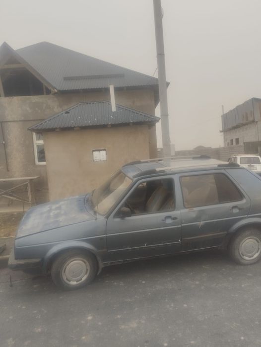 Продам машину Volkswagen Golf 2