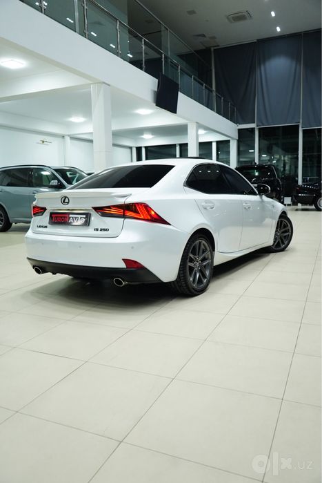 Lexus IS250 в Ташкенте