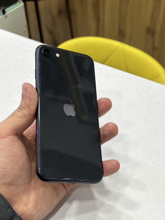 Iphone SE 2020 Сотилади