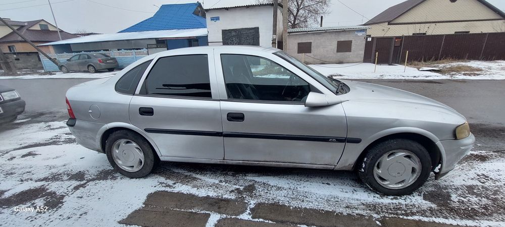 Опель вектра 1998года