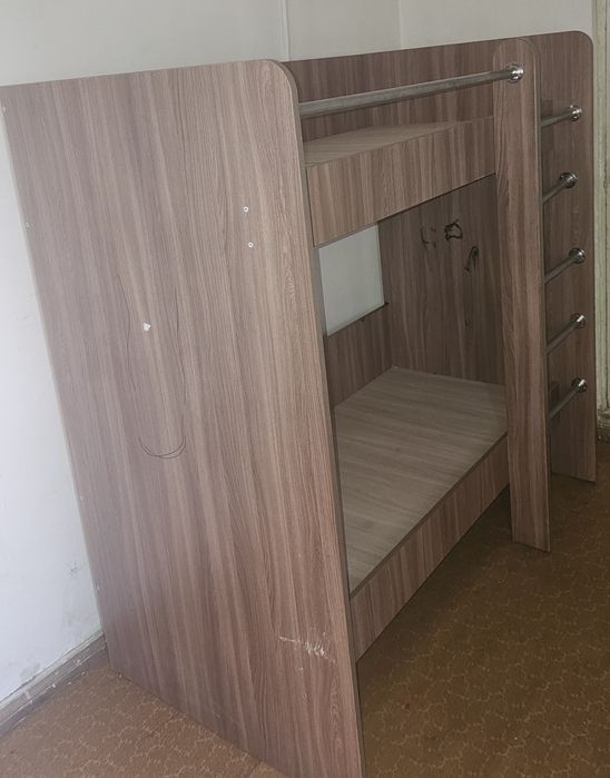 Продам двух ярусную кровать
