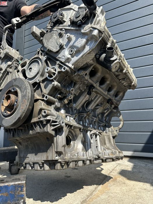 Vand Motor BMW generatia G 4.4 benzina biturbo Cod: N63B44C / 462cp / N63TU2