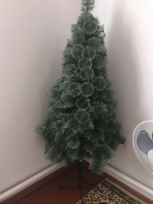 Қысқа арналған елка сатылады