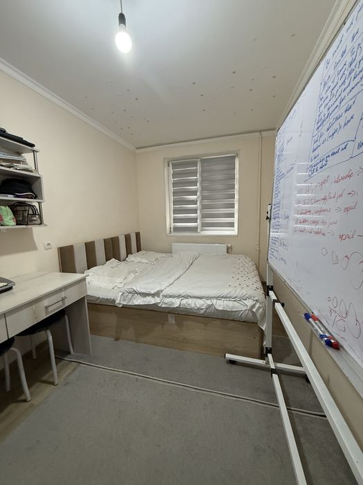 Ассалому Аллайкум Вокзал Беруний кучаси 3 хоналик квартира сотилади